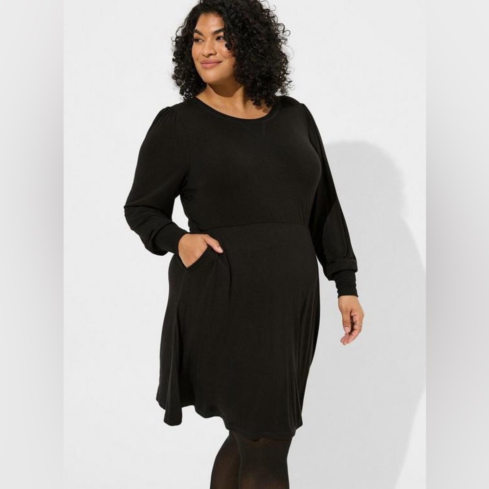 Torrid Super Soft Black Puff Sleeve Skater Dress Size 1 NWT